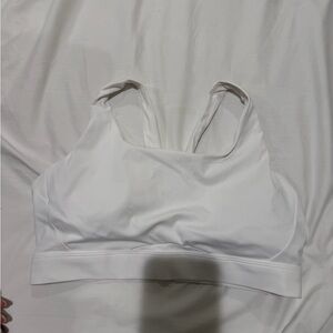 White Women's Seamless Sport Bra